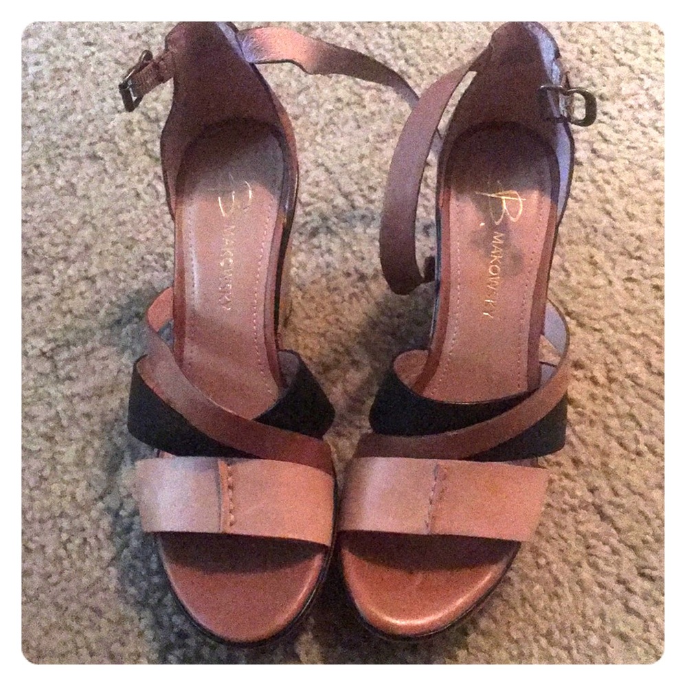 Leather B Makowsky wedges size 7.5
